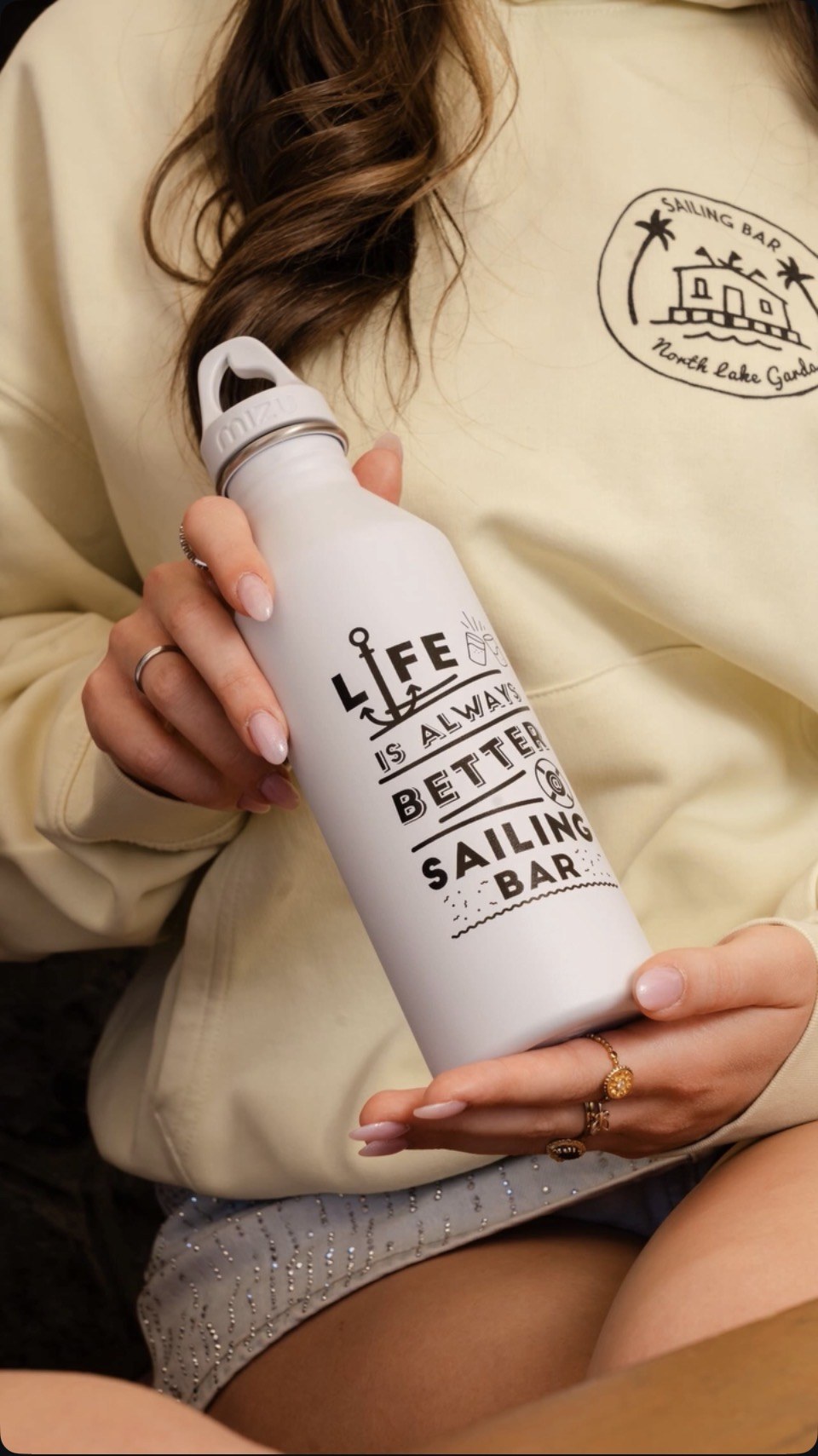 Borraccia “Life is better”